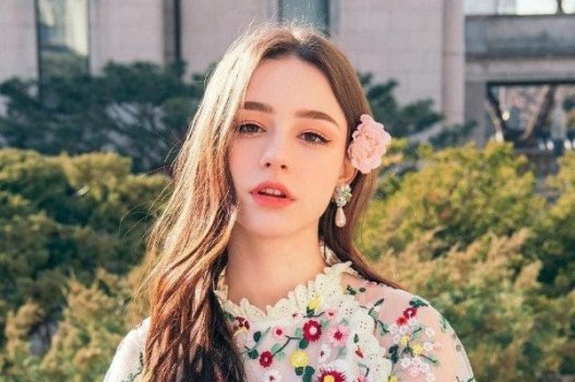 Phim đen nóng bỏng của cô nàng xinh đẹp Dasha Taran